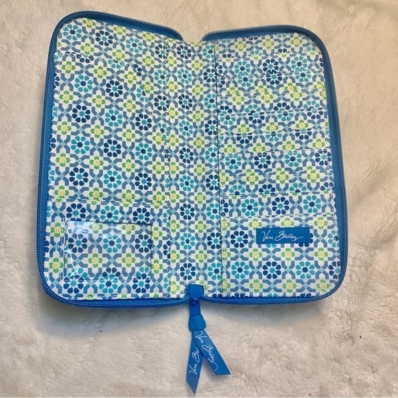 Vera Bradley Large Wallet Clutch Blue Geometric Floral Paisley Zip-Up Card Slots - Picture 9 of 16